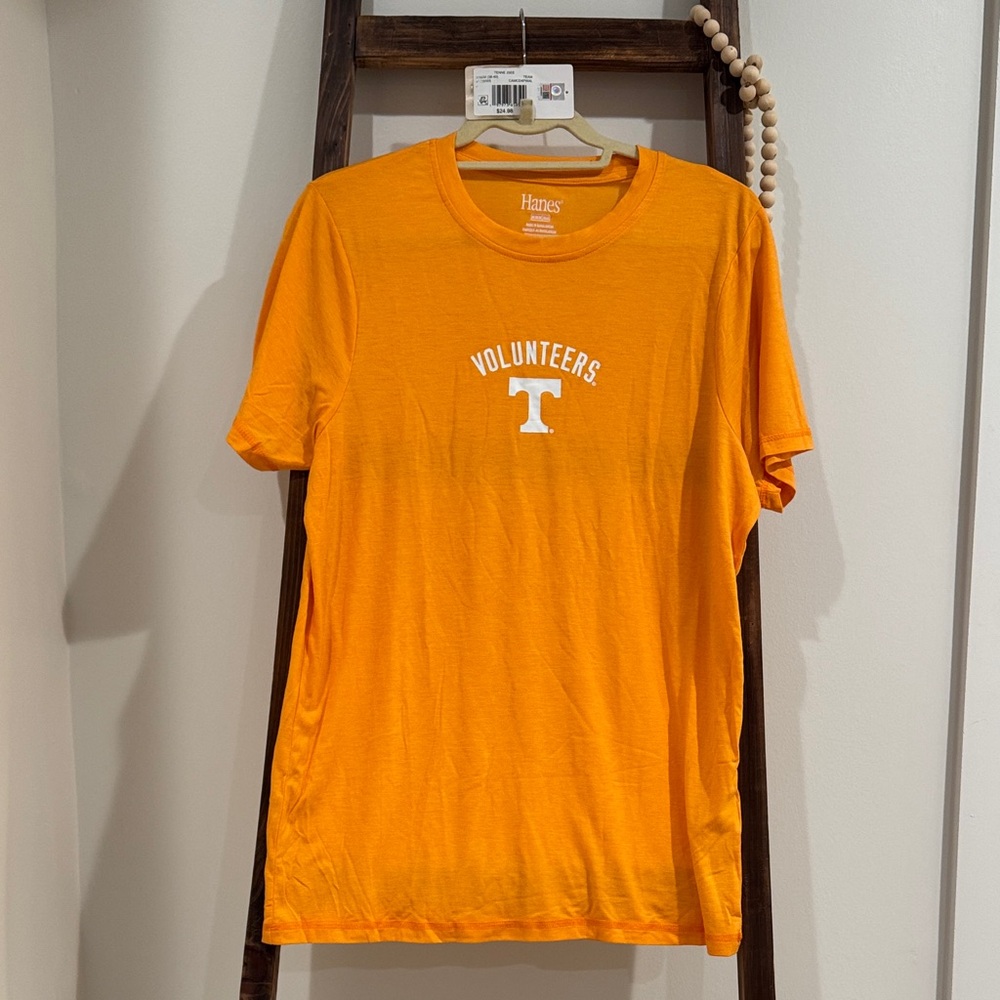 NWOT 🏈 TN Vols Tee